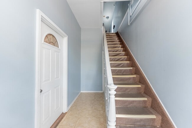 Photo - 1631 W 18th St Unit 2