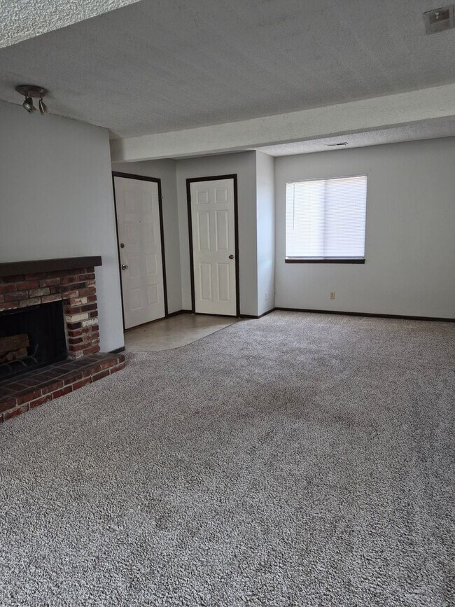 Hillsdale Apartments