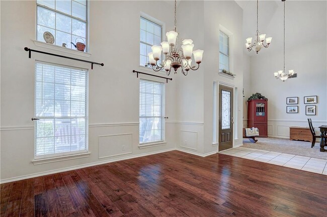 Photo - 1711 Fall Creek Dr