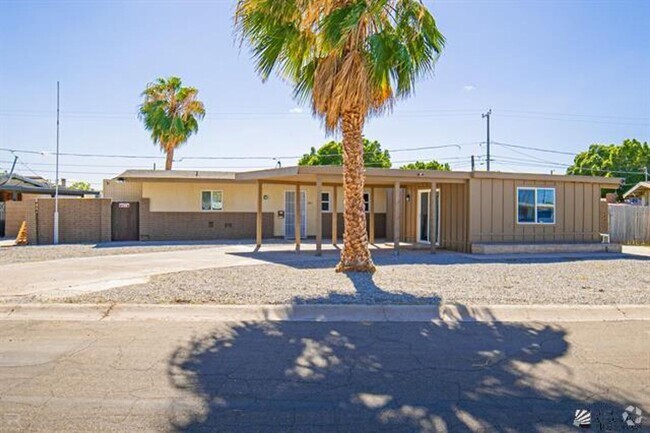 Building Photo - Immaculately Remodeled POOL Home for Rent!