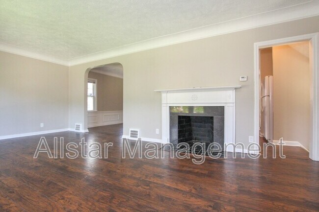 Photo - 3690 Washington Blvd