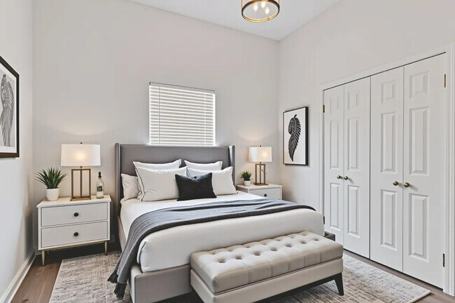 Photo - 813 W 9th St Apartments Unit 813