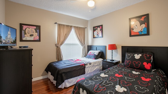 Photo - 7802 Laurel Oak Ln