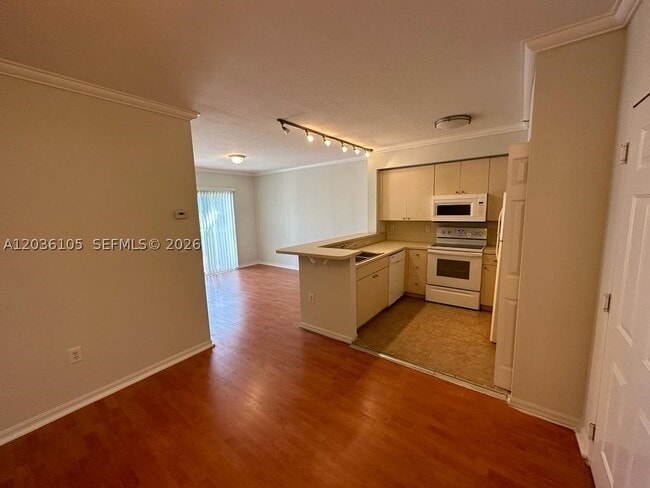 Photo - 11050 SW 196th St Unit 409