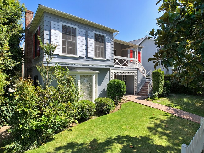 Building Photo - 10526 Eastborne Ave Unit 10528