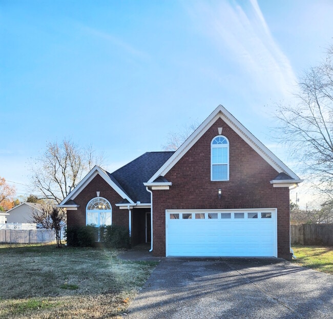 Building Photo - 420 Nathan St