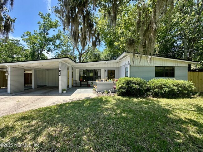 Photo - 7040 Arques Rd House