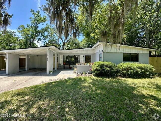 Building Photo - 7040 Arques Rd Rental