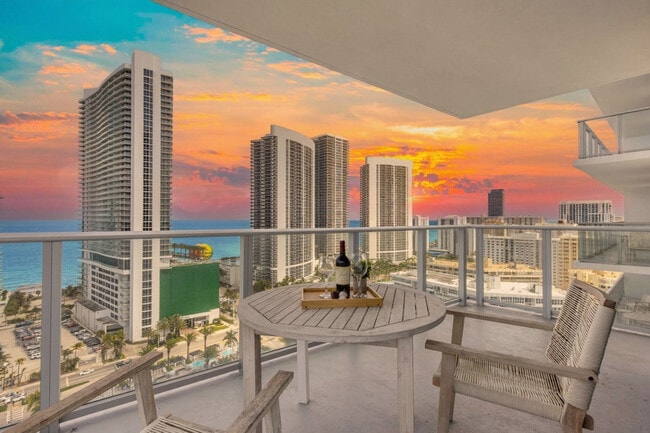 Photo - 4112 Jimmy Buffett Mem Hwy Unidad SI ID1227203P