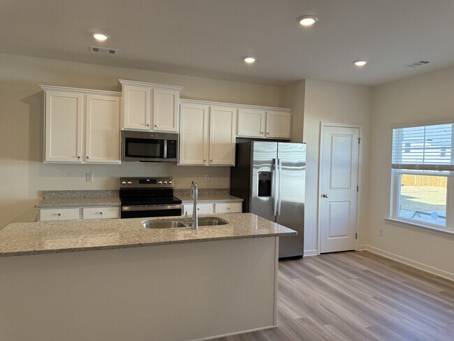 Photo - 1583 Salem Dr