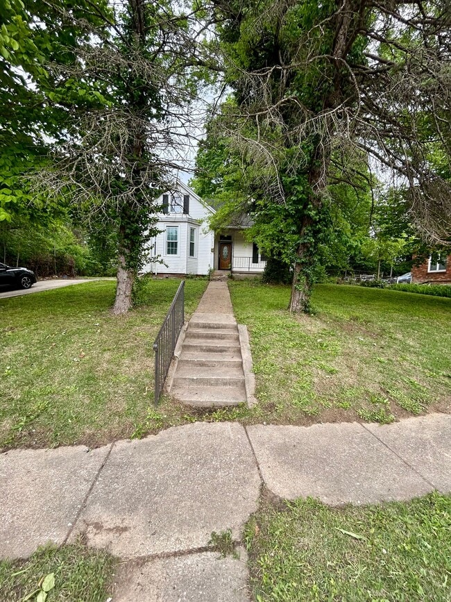 Photo - 8824 Huiskamp Ave