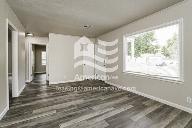 Photo - 1631 N Columbia Pl