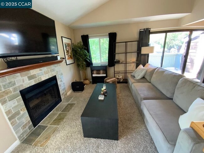 Photo - 205 Compton Cir Unit B