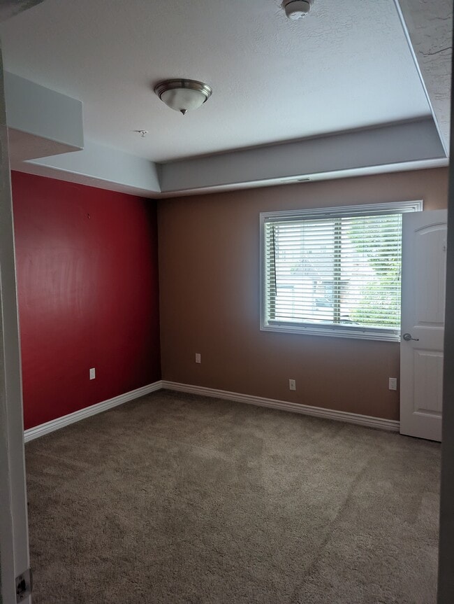1235 E Wolf Hollow Ln Unit 101