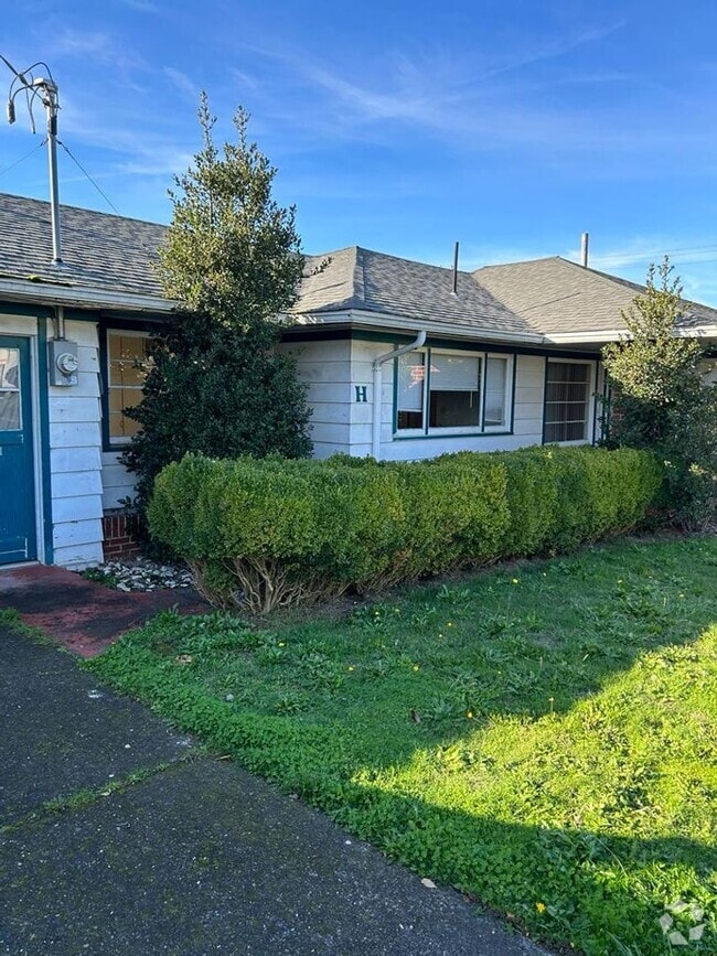 Building Photo - 1954 Unit 1075 N. Folsom St Rental
