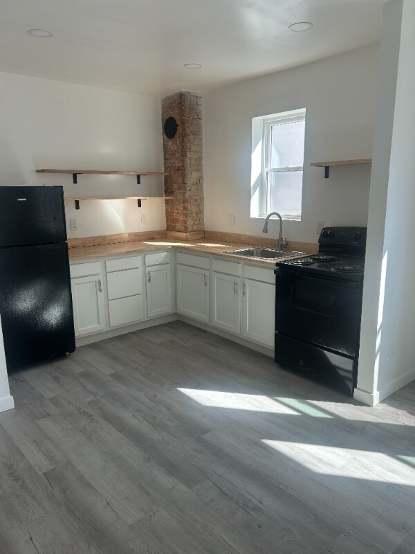 Building Photo - 2131 Williams Ave Unit 1 Rental