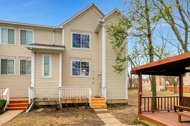 Building Photo - 1663 Liberty St