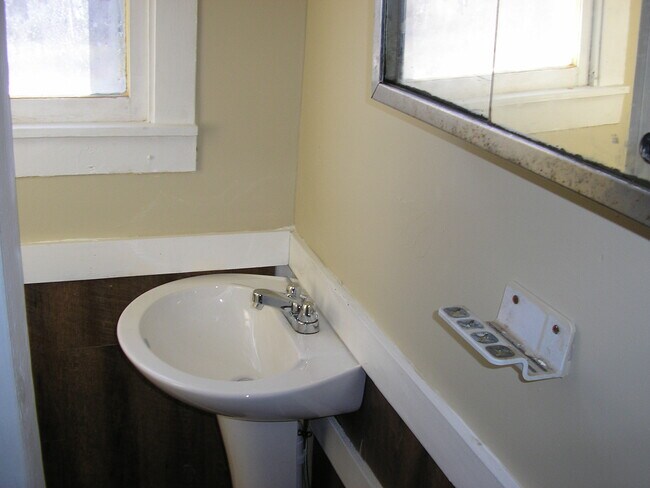 Photo - 1612 Curd Dr