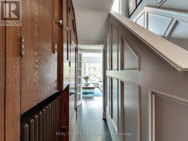 Photo - 15 Pine Crescent