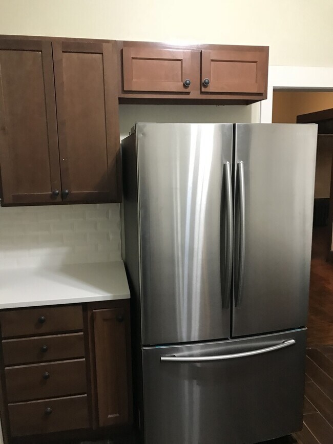 Photo - Beautiful 5 Bedroom 2 Bathroom Home in Sou...