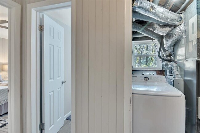 Photo - 577 Kurtz Rd