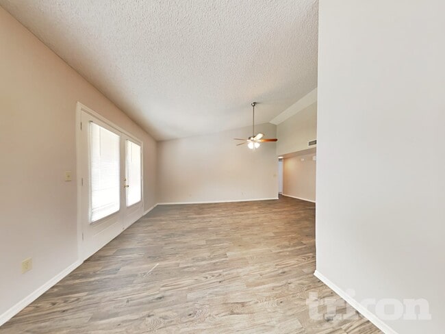 Photo - 8427 W Orchid Ln