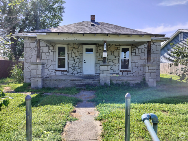 Building Photo - 2308 Murphy Ave Rental