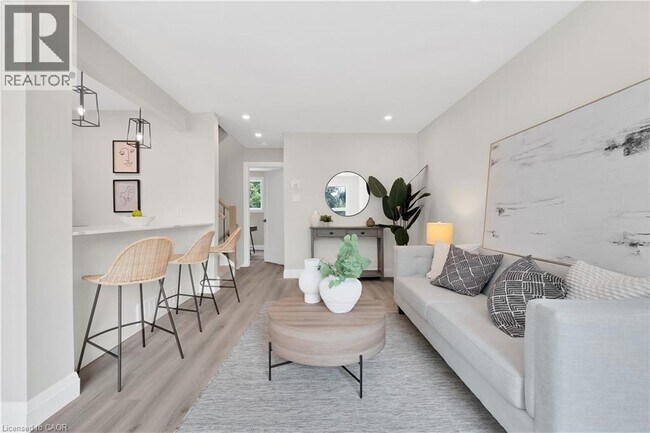 Photo - 71 Blucher St