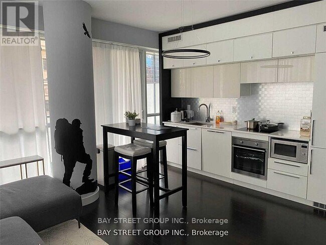 Photo - 15 Grenville St Unité 710