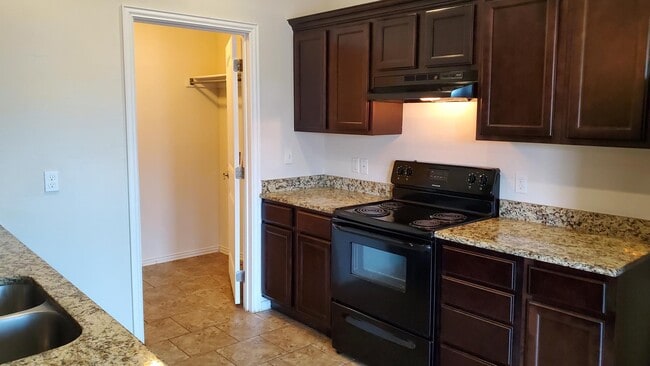 Photo - 3621 Scarlet Ln