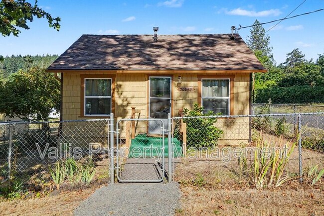 Building Photo - 30645 Fisher St