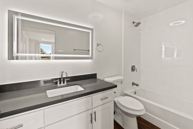 Photo - 16550 Vanowen St Unit 106