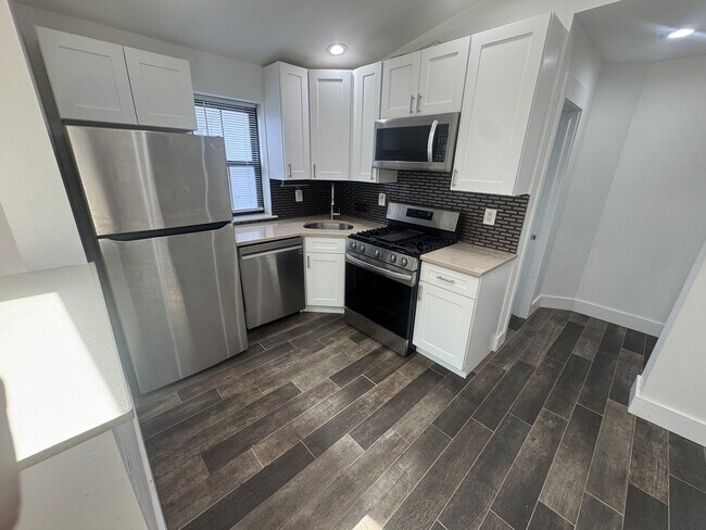 Photo - 934 New Market St Unit Apt 3