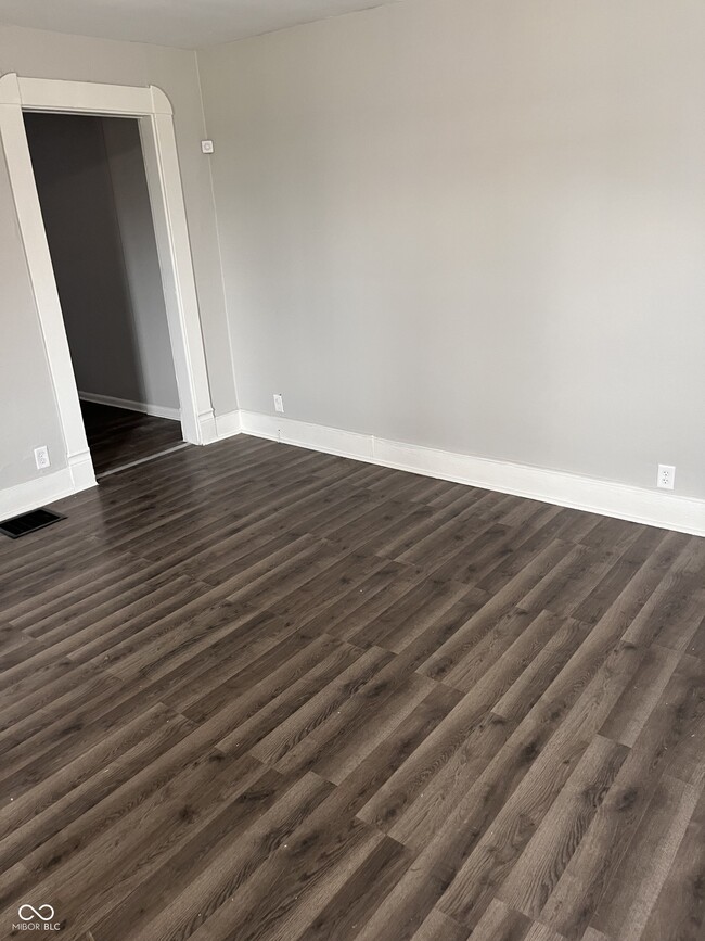 Photo - 1944 Shelby St