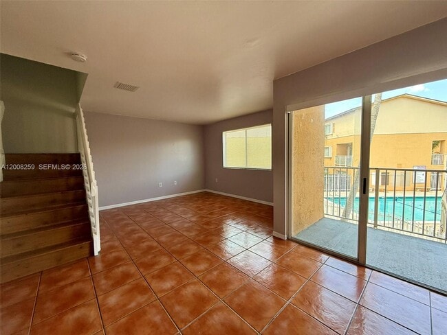 Photo - 6235 SW Kendale Lakes Cir Unit 239