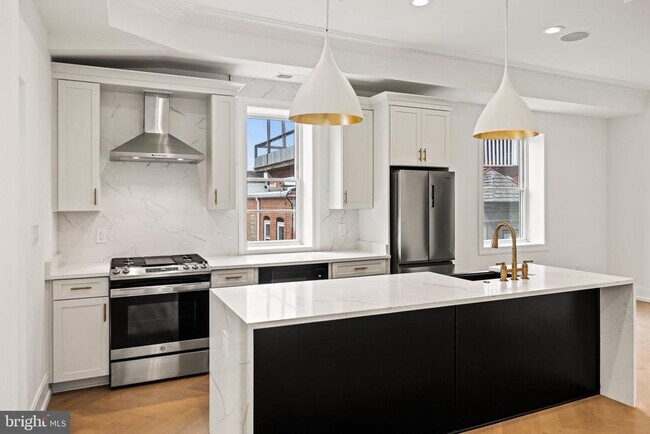 Photo - 1709 21st St NW Unit 42