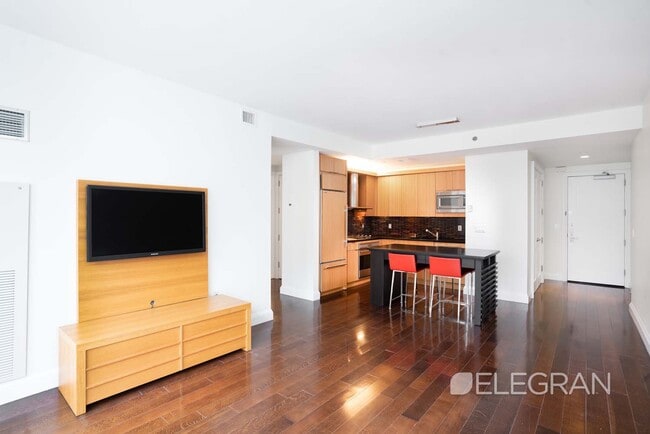 Photo - 70 Little W St Unidad APT 22A