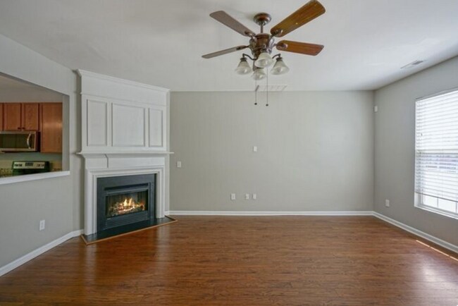 Photo - 8126 Rhiannon Rd