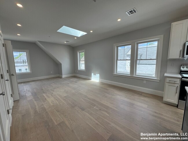 Photo - 51 Fairbanks St Unit 3