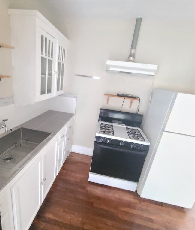 Photo - 4414 Woodside St