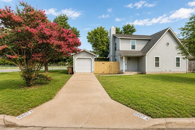 Photo - 8807 Springmail Cir