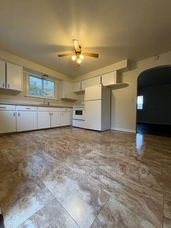Photo - 112 Crow Path Unit Apt 101