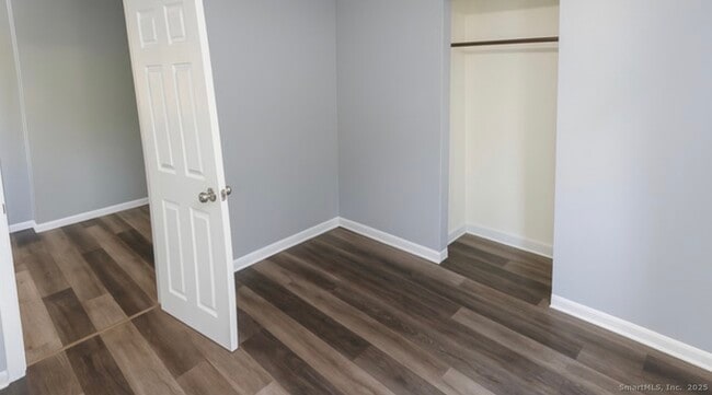 Building Photo - 64 McKinley Ave Unit a9