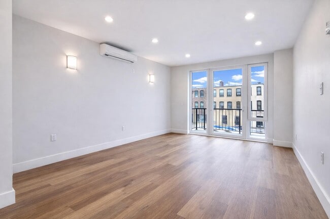 Photo - 91 Bruckner Blvd Unit 411