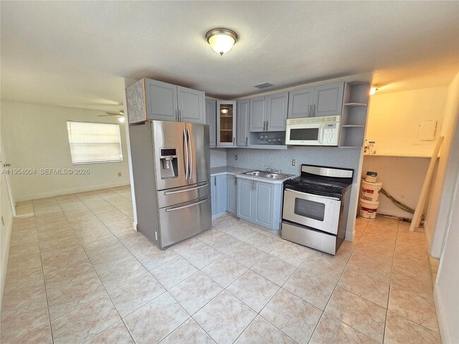 Photo - 2311 NW 33rd St Unidad 2311