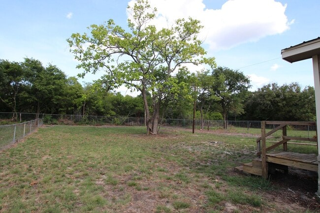 Photo - Adorable 2 Bedroom 1 Bath Home in West Tyler! Available now!