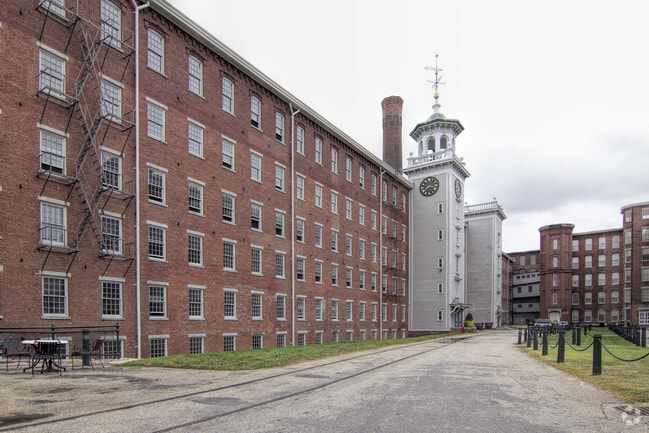 Photo - Boott Cotton Mills West