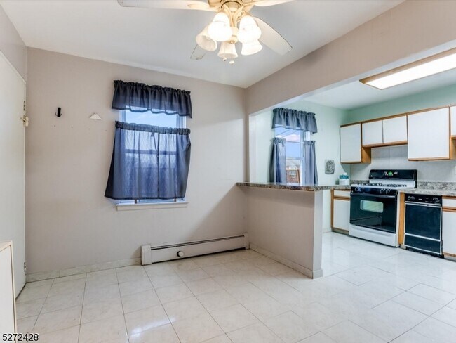 Photo - 1132 Valley Rd