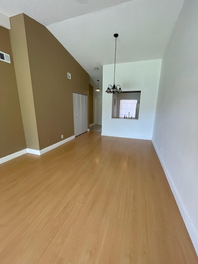 Photo - 2363 SW 15th St Unit 82