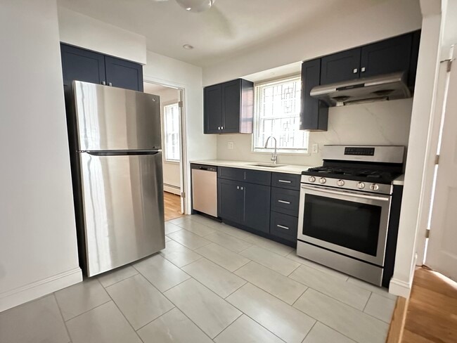 Cocina renovada - 1843 Clintonville St Unidad Side Apt
